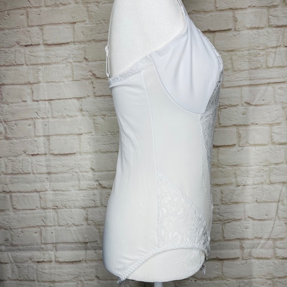 White Lace Shapewear Bodysuit sz 36,38, 40, NWT - Picture 5 of 16